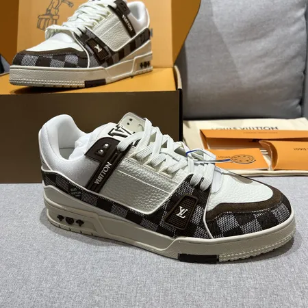 ルイヴィトン カジュアルシューズ