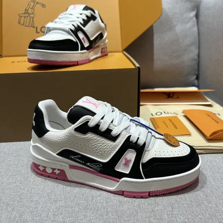 ルイヴィトン カジュアルシューズ