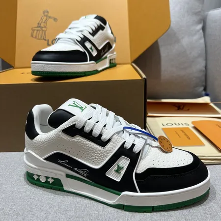 ルイヴィトン カジュアルシューズ