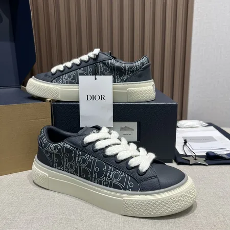 ディオール カジュアルシューズ