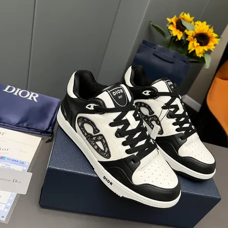 ディオール カジュアルシューズ