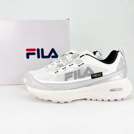 フィラ スニーカー