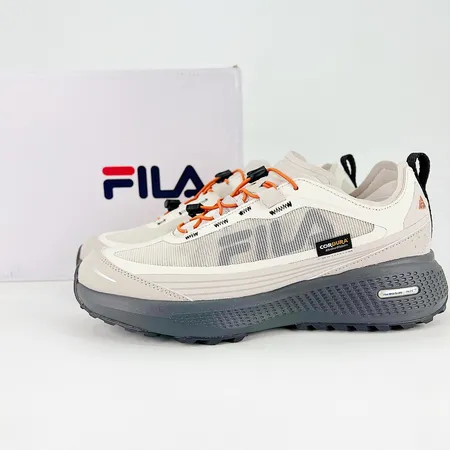 フィラ スニーカー