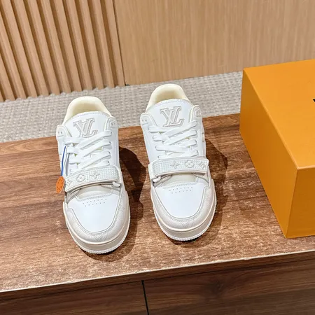 ルイヴィトン カジュアルシューズ