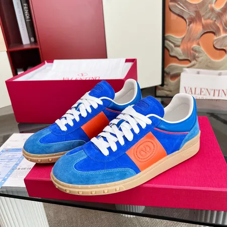 ヴァレンティノ カジュアルシューズ