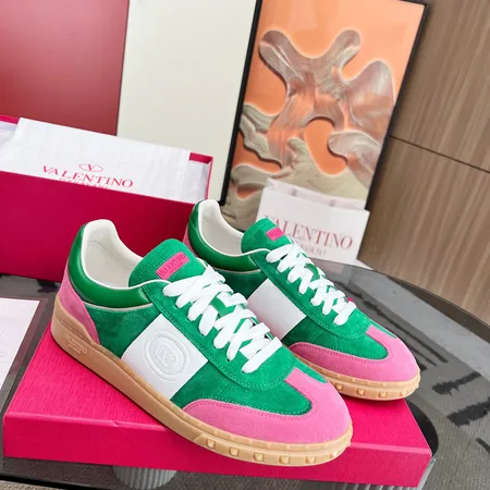 ヴァレンティノ カジュアルシューズ