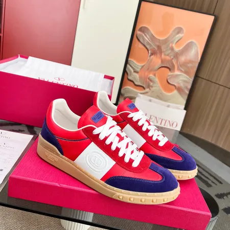 ヴァレンティノ カジュアルシューズ