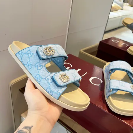 グッチ スリッパ