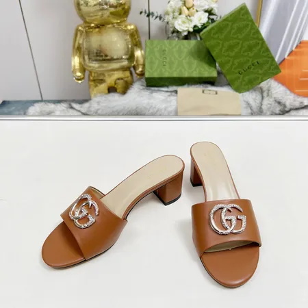 グッチ スリッパ