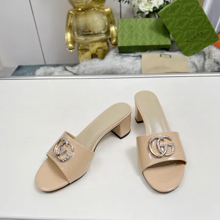 グッチ スリッパ