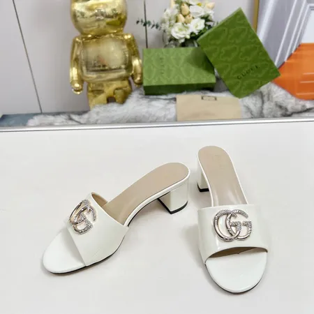 グッチ スリッパ