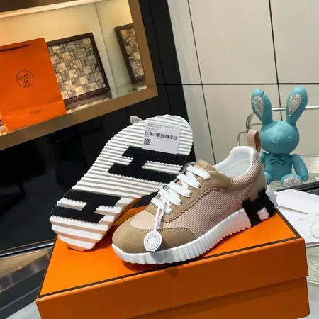 エルメス スニーカー