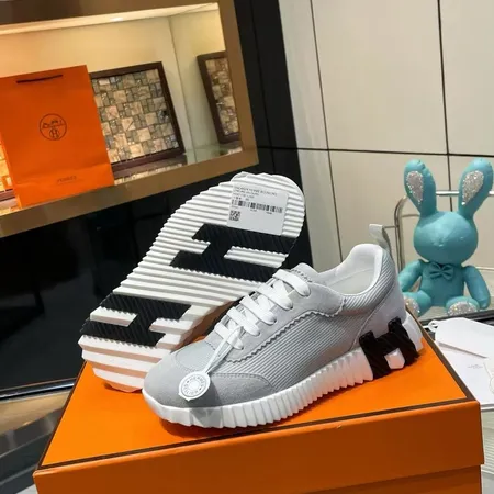 エルメス スニーカー