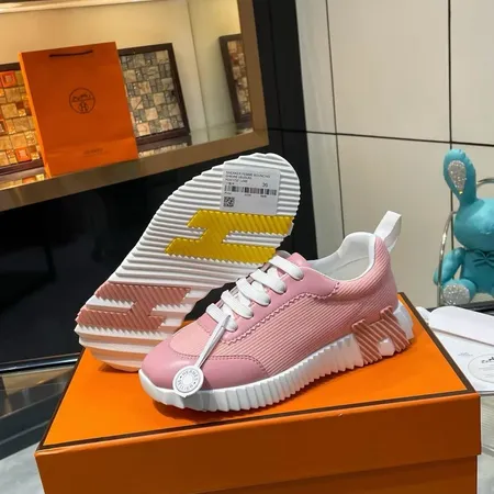 エルメス スニーカー