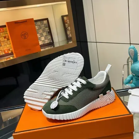 エルメス スニーカー