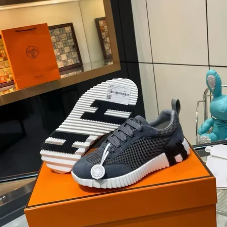 エルメス スニーカー