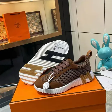 エルメス スニーカー