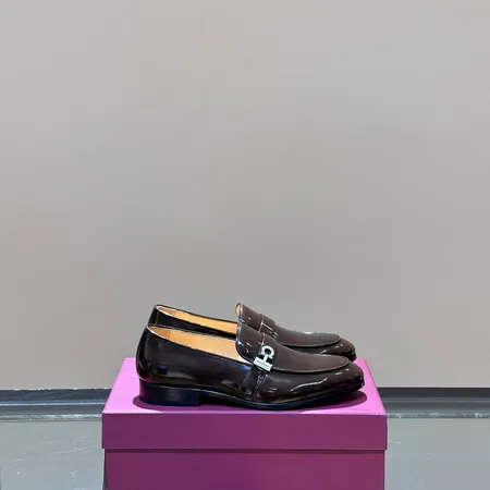 フェラガモ ビジネスシューズ