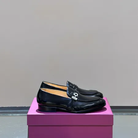 フェラガモ ビジネスシューズ