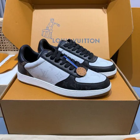 ルイヴィトン カジュアルシューズ