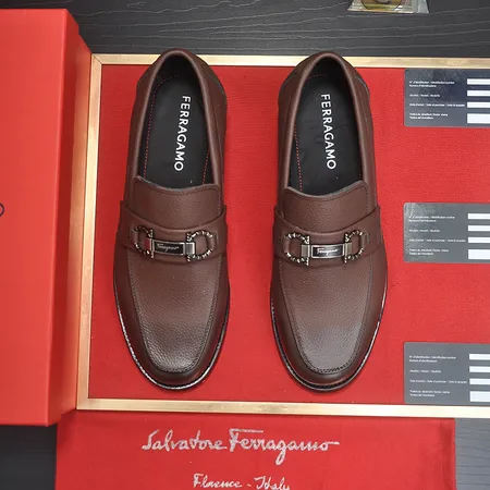 フェラガモ ビジネスシューズ