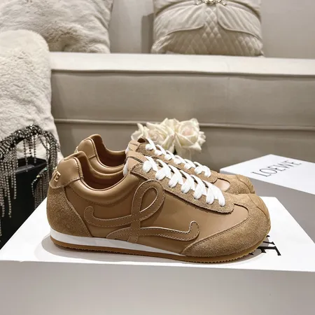 ロエベ カジュアルシューズ