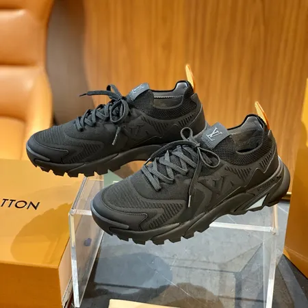 ルイヴィトン スニーカー