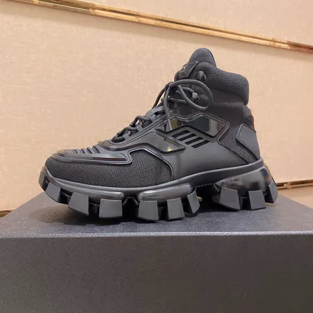 プラダ スニーカー