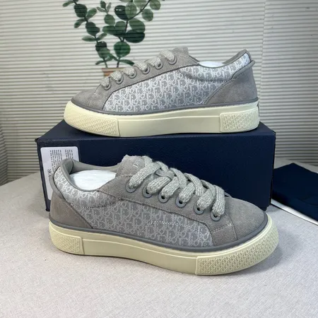 ディオール カジュアルシューズ