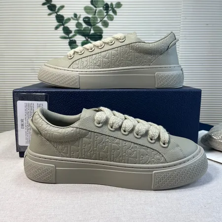 ディオール カジュアルシューズ