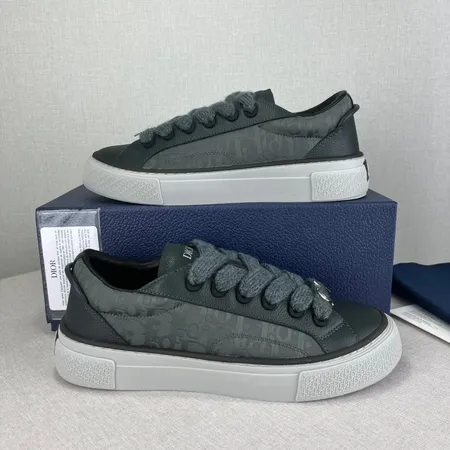 ディオール カジュアルシューズ