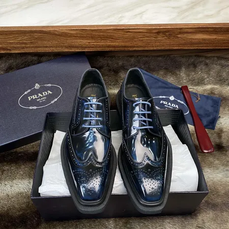 プラダ ビジネスシューズ