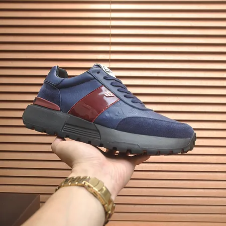 アルマーニ スニーカー