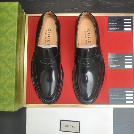 グッチ ビジネスシューズ