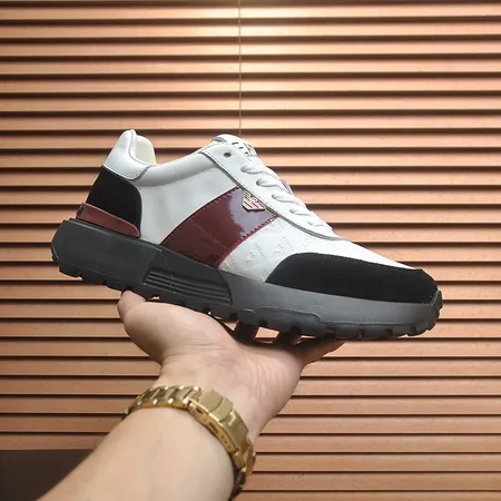 アルマーニ スニーカー