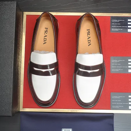 プラダ ビジネスシューズ