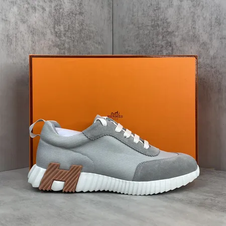 エルメス スニーカー