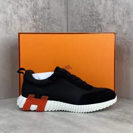 エルメス スニーカー