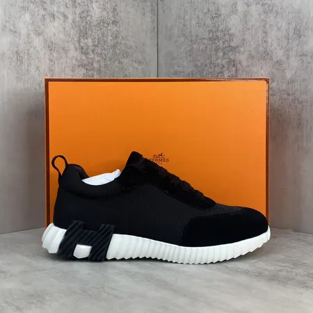 エルメス スニーカー