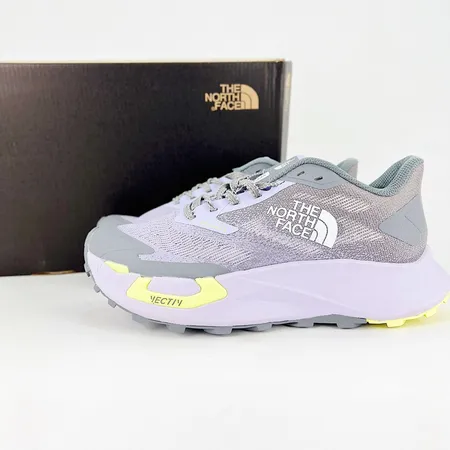 ノースフェイス スニーカー