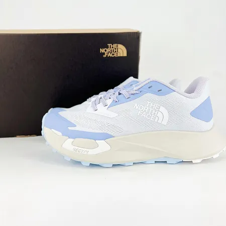 ノースフェイス スニーカー