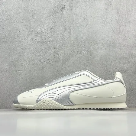 プーマ カジュアルシューズ