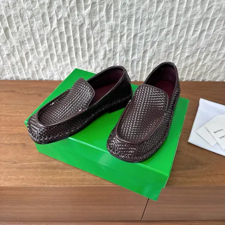 ボッテガ ヴェネタ カジュアルシューズ