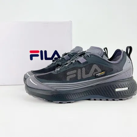 フィラ スニーカー