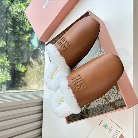 ミュウミュウ スリッパ