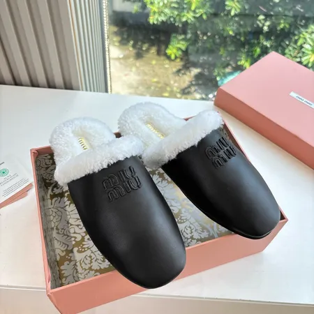 ミュウミュウ スリッパ