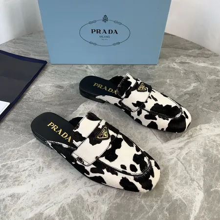 プラダ スリッパ