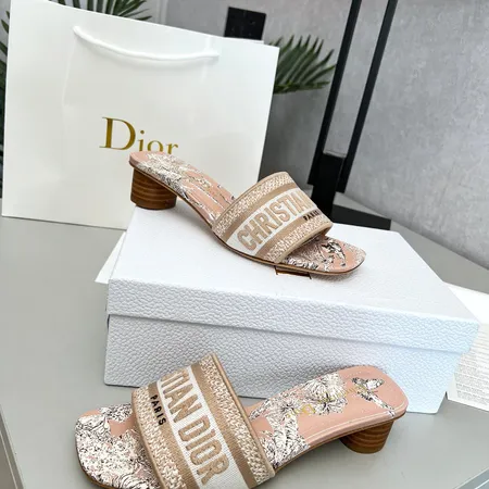 ディオール スリッパ