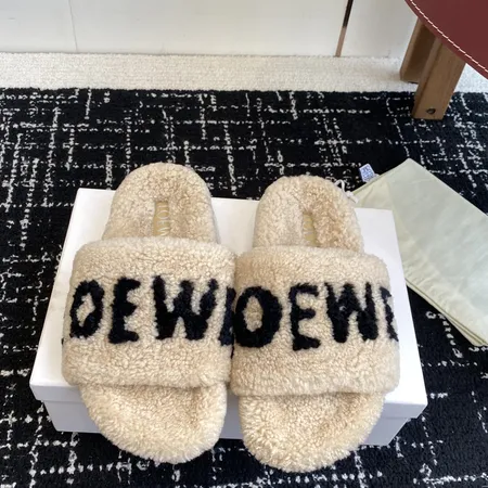 ロエベ スリッパ