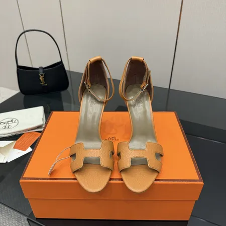 エルメス サンダル